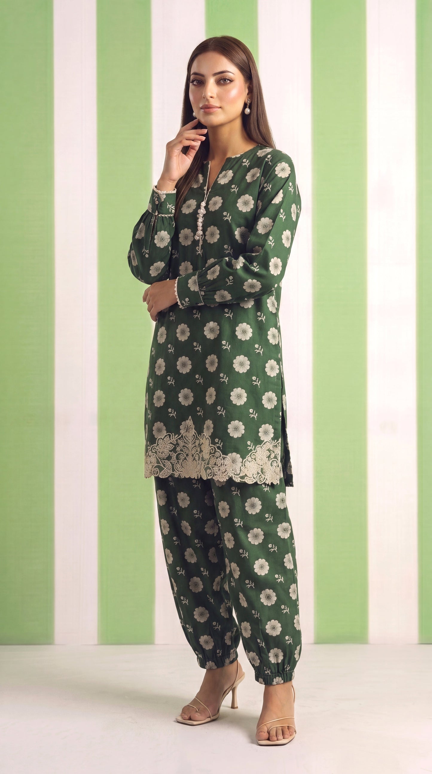 DES # 1375, Green 2 Pcs Unstitched Lawn