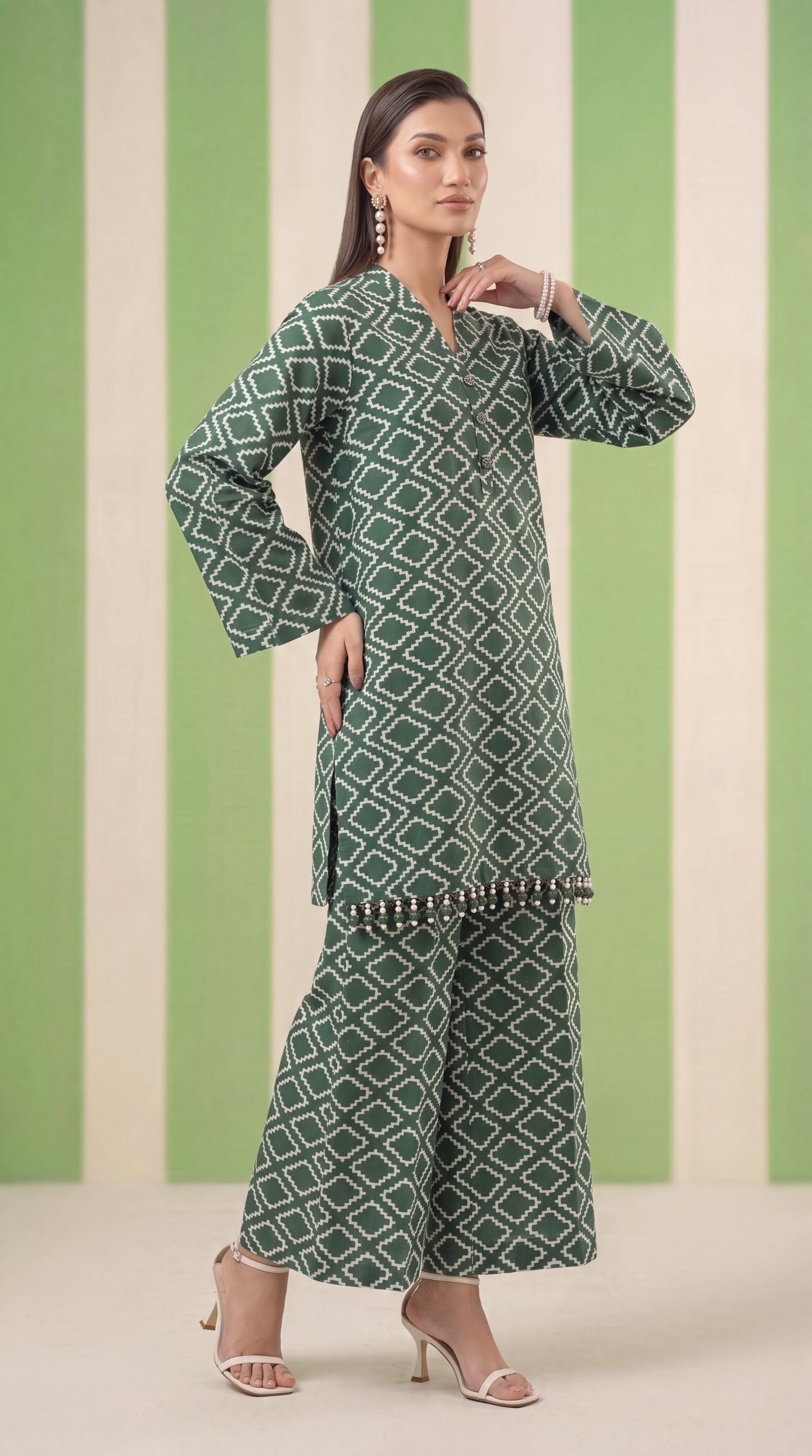 DES # 1378, Green 2 Pcs Unstitched Lawn