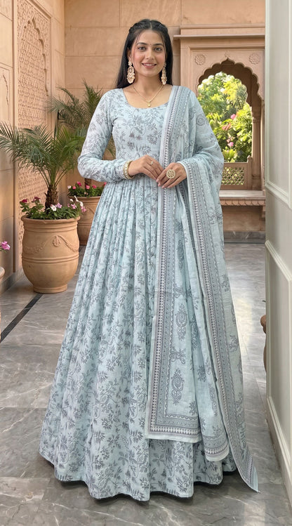 D# 38 Sky Blue Banadora Lawn 3 Pcs Unstitched