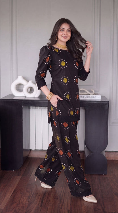 DES # 11186-89 Black 2 Pcs Unstitched Lawn
