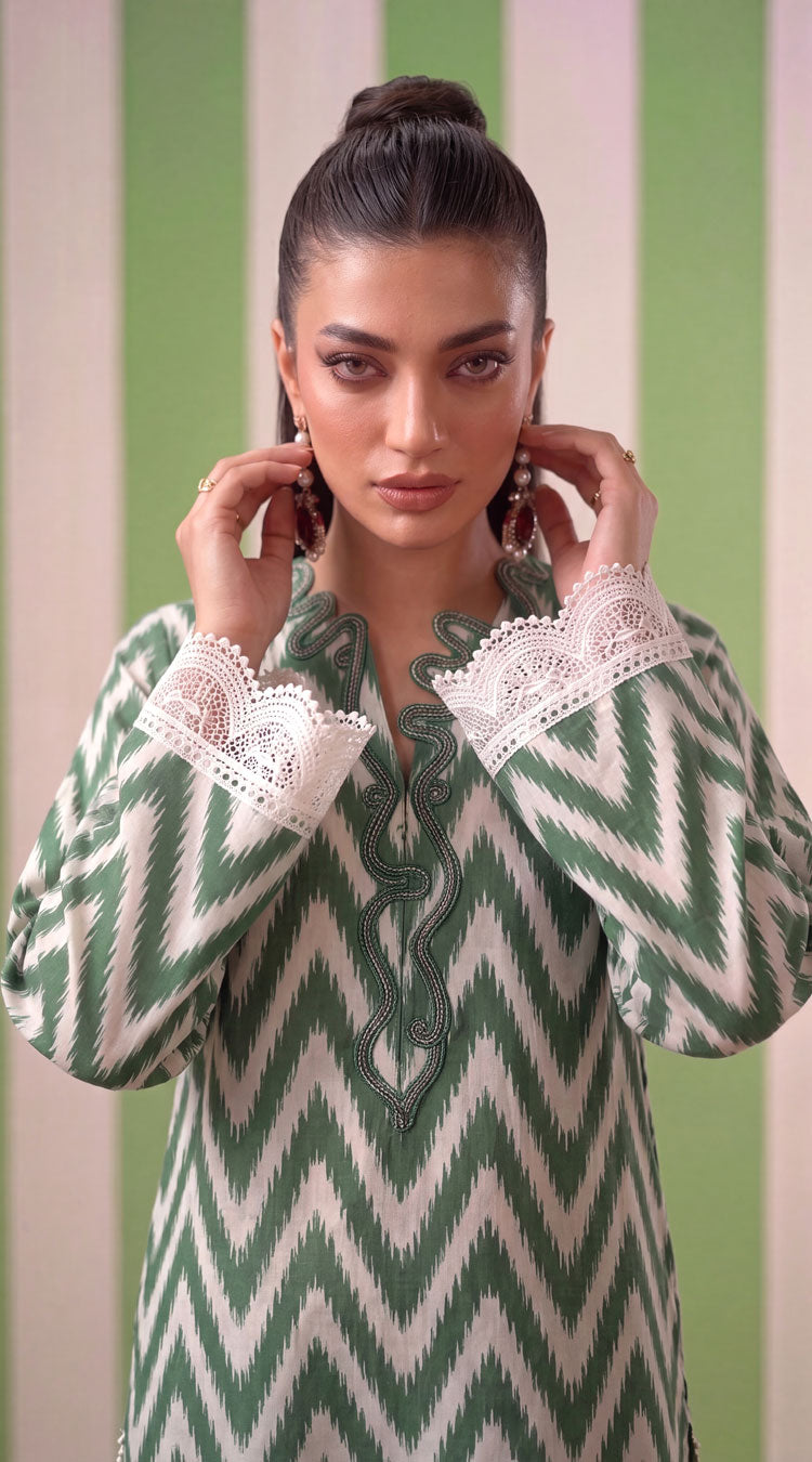DES # 1379, Green 2 Pcs Unstitched Lawn